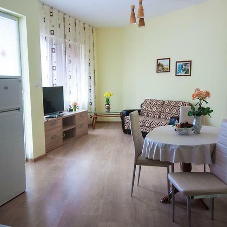 Apartcomplex Ritza Aziz Konstantin ve Elena Dış mekan fotoğraf