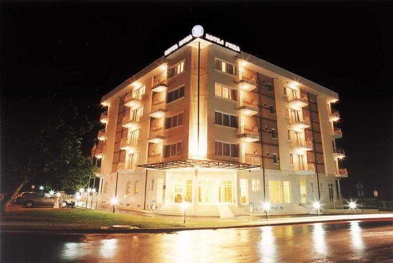 Apartcomplex Ritza Aziz Konstantin ve Elena Dış mekan fotoğraf