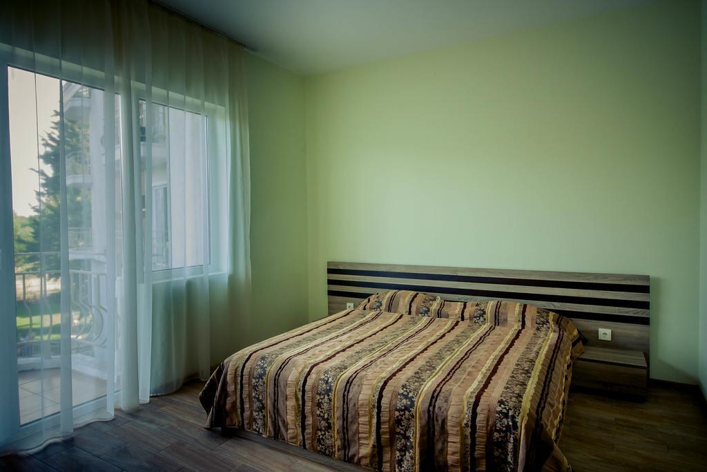 Apartcomplex Ritza Aziz Konstantin ve Elena Dış mekan fotoğraf