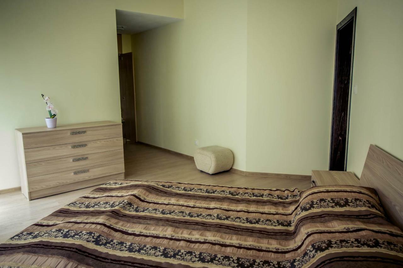 Apartcomplex Ritza Aziz Konstantin ve Elena Dış mekan fotoğraf